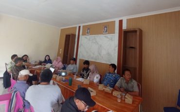 Dosen IPB University Dorong Pengembangan Geoproduk di  Kawasan Geopark Bogor Halimun Salak-Desa Cibadak